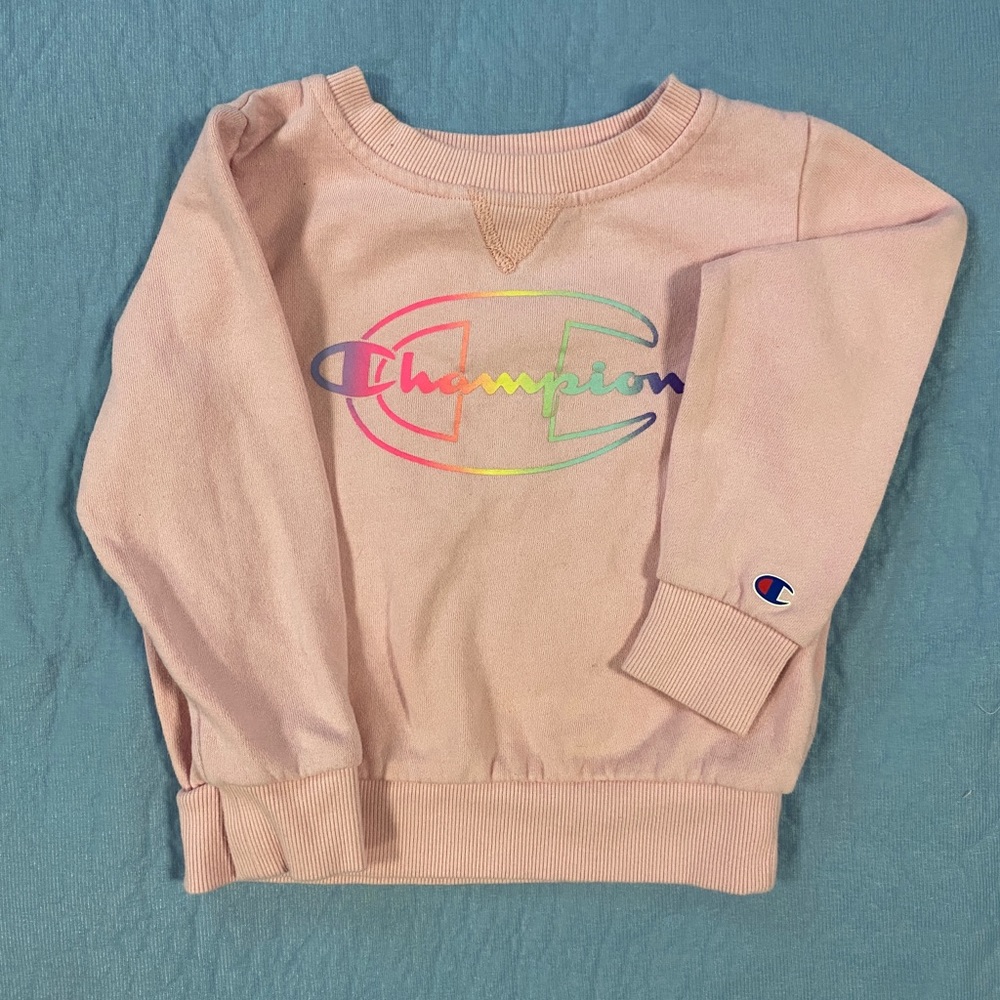 Girls size 4T champion sweatshirt gently used